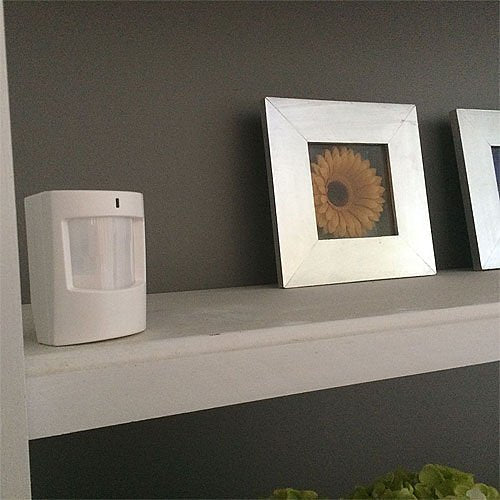 Qolsys | QS1231-840 IQ Motion-S Wireless PIR Motion Sensor, S-Line Encrypted, Flat or Corner Mount, Pet Immune